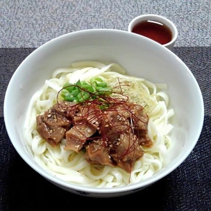 お麩の甘辛煮と葱とろろ昆布のツルっと釜揚げうどん